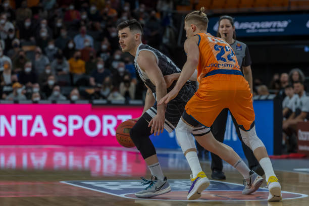 的对手时 的对手时