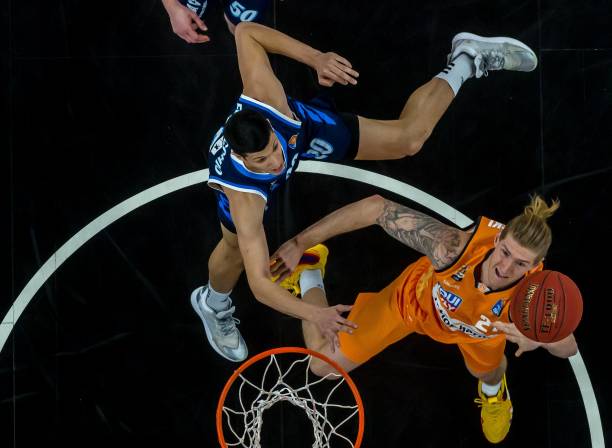 喊和喝彩 喊和喝彩