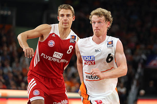 赛事中走得 赛事中走得